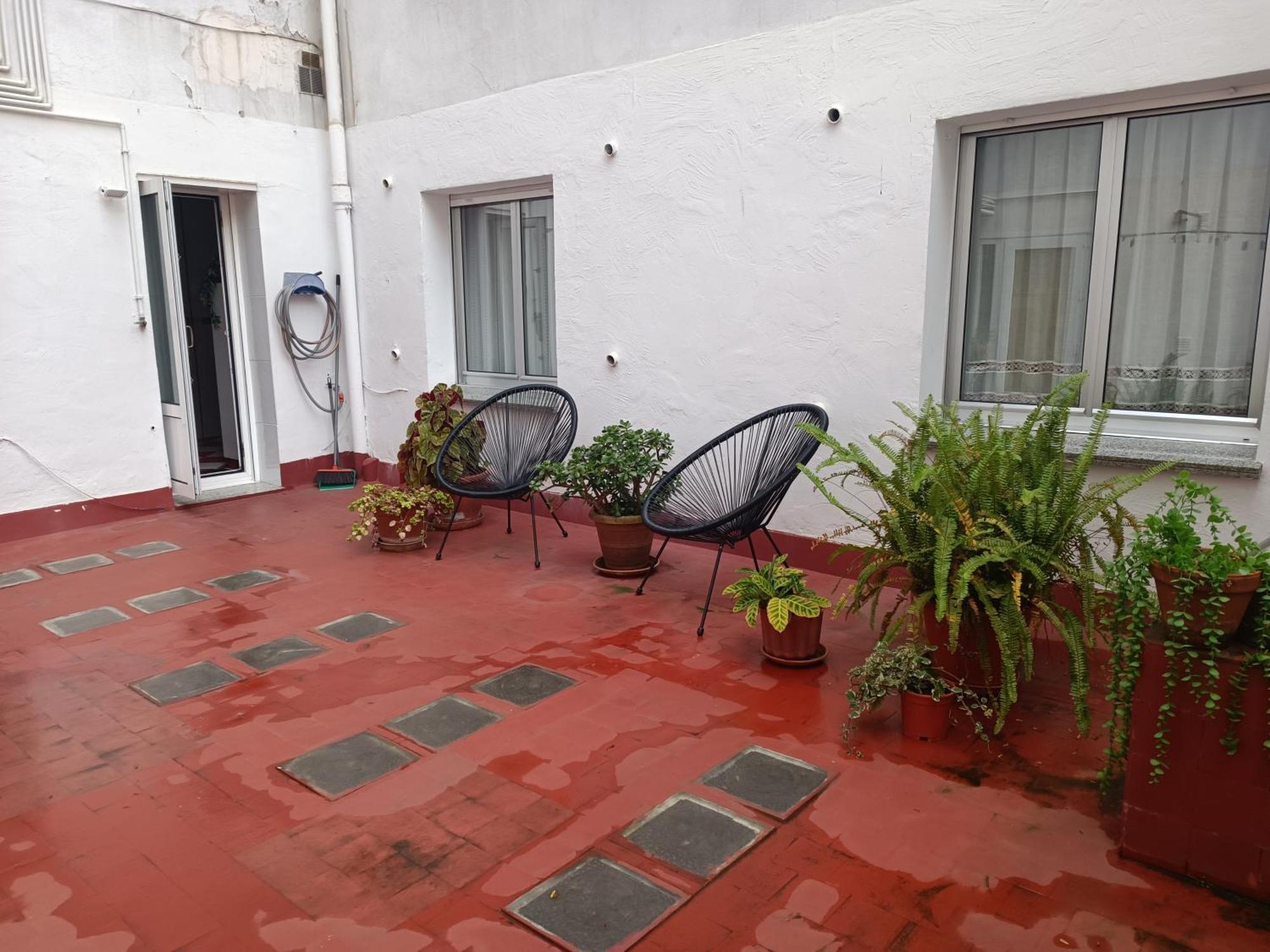 Como Una Casa De Campo En La Ciudad, Con Patio -Parking Gratis 希洪 外观 照片